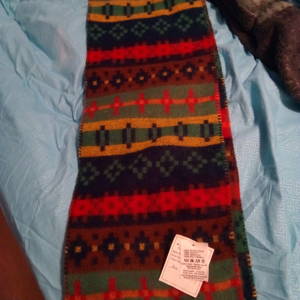 Scarf - Picture 4 of 4